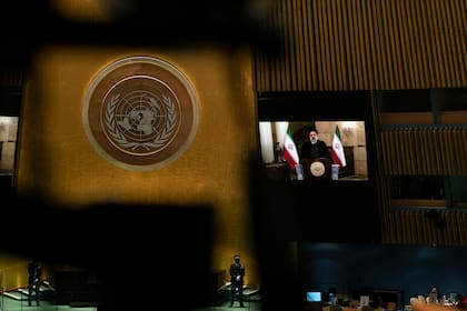 El presidente de Irán, Ebrahim Raisi, da vía remota su mensaje ante la Asamblea General de la ONU, el 21 de septiembre de 2021. (Eduardo Munoz/Pool Photo via AP)