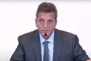 El presidente de la Cámara de Diputados, Sergio Massa, convocó a una reunión entre los legisladores y los representantes de laboratorios que producen vacunas contra el coronavirus para evacuar inquietudes sobre los contratos