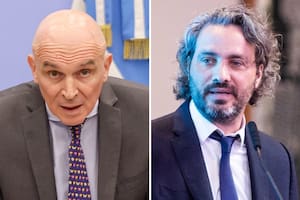 El presidente de la Comisión de Presupuesto y Hacienda, José Luis Espert, junto al diputado nacional de Unión por la Patria (UxP), Santiago Cafiero