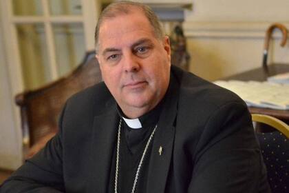 El presidente de la Comisión Episcopal de Pastoral de la Salud, monseñor Alberto Bochatey, criticó el protocolo