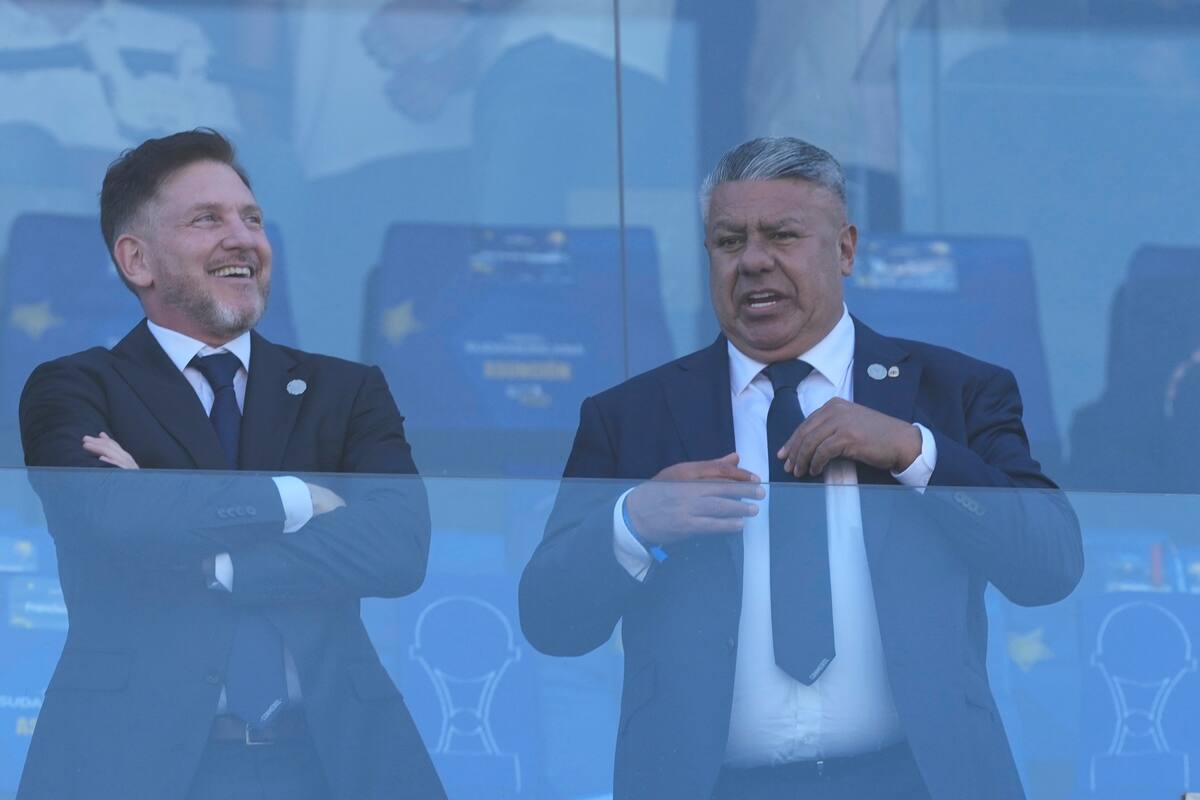 El presidente de la Conmebol, Alejandro Domínguez, y Claudio Tapia, presidente de la AFA: ambas entidades realizaron un comunicado tras la cancelación de la Finalissima ante España