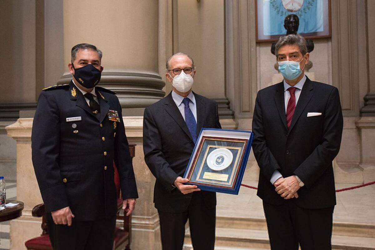 El presidente de la Corte Carlos Rosenkrantz, su colega Horacio Rosatti y el jefe de la Policía Federal, comisario general Juan Carlos Hernández