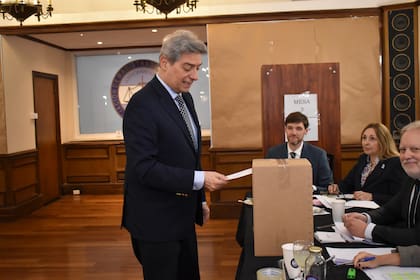El presidente de la Corte, Horacio Rosatti, votó este jueves en las elecciones del Consejo de la Magistratura