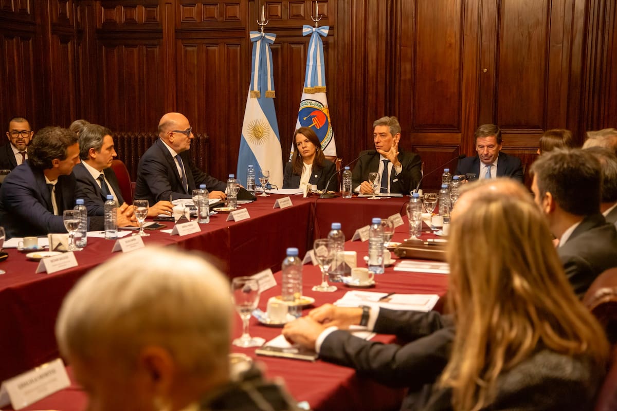 El presidente de la Corte Suprema de Justicia, Horacio Rosatti, se reunió con camaristas de todo el país