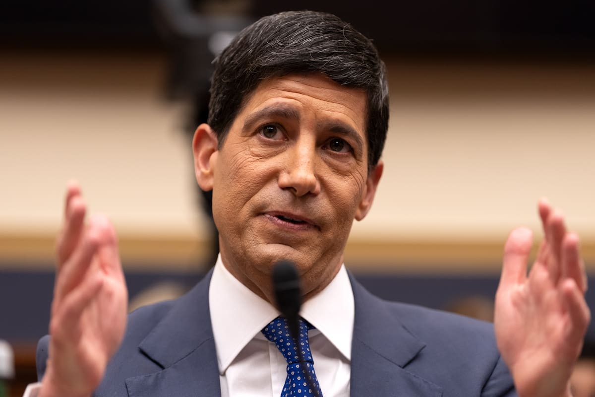 El presidente de la Fed elude preguntas del Senado sobre inflación, IA y Trump