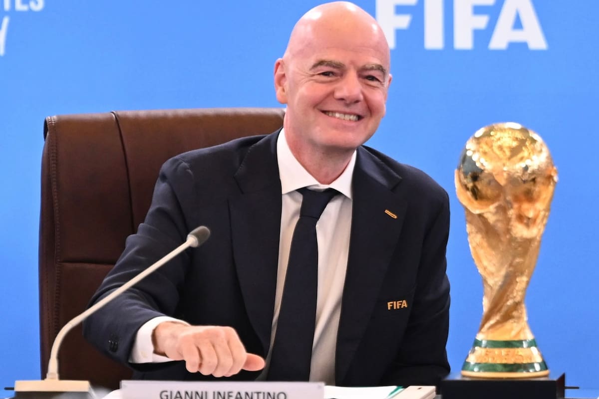 El presidente de la FIFA, Gianni Infantino, envió una carta conciliadora a los 211 países que la integran