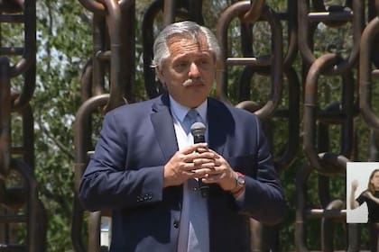El presidente de la Nación llegó a San Pedro para encabezar el acto por el Día de la Soberanía Nacional