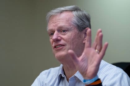 El presidente de la NCAA, Charlie Baker, advirtió que "las apuestas deportivas están en todas partes, especialmente en los campus universitarios"