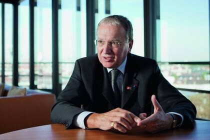 El presidente de la Oficina Europea de Patentes sostiene que la Argentina podría estar mucho más desarrollada en materia de invenciones registradas