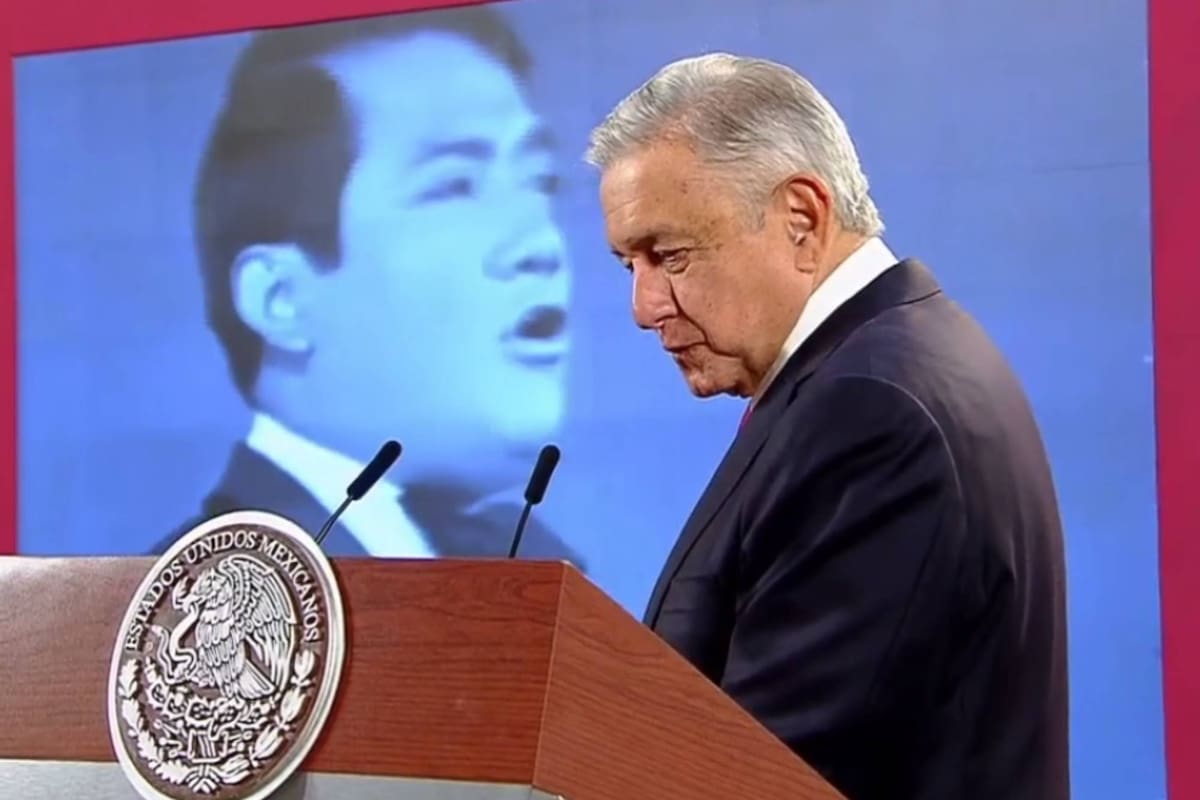 El presidente de México comunicó la muerte de Armando Manzanero en plena conferencia de prensa.
