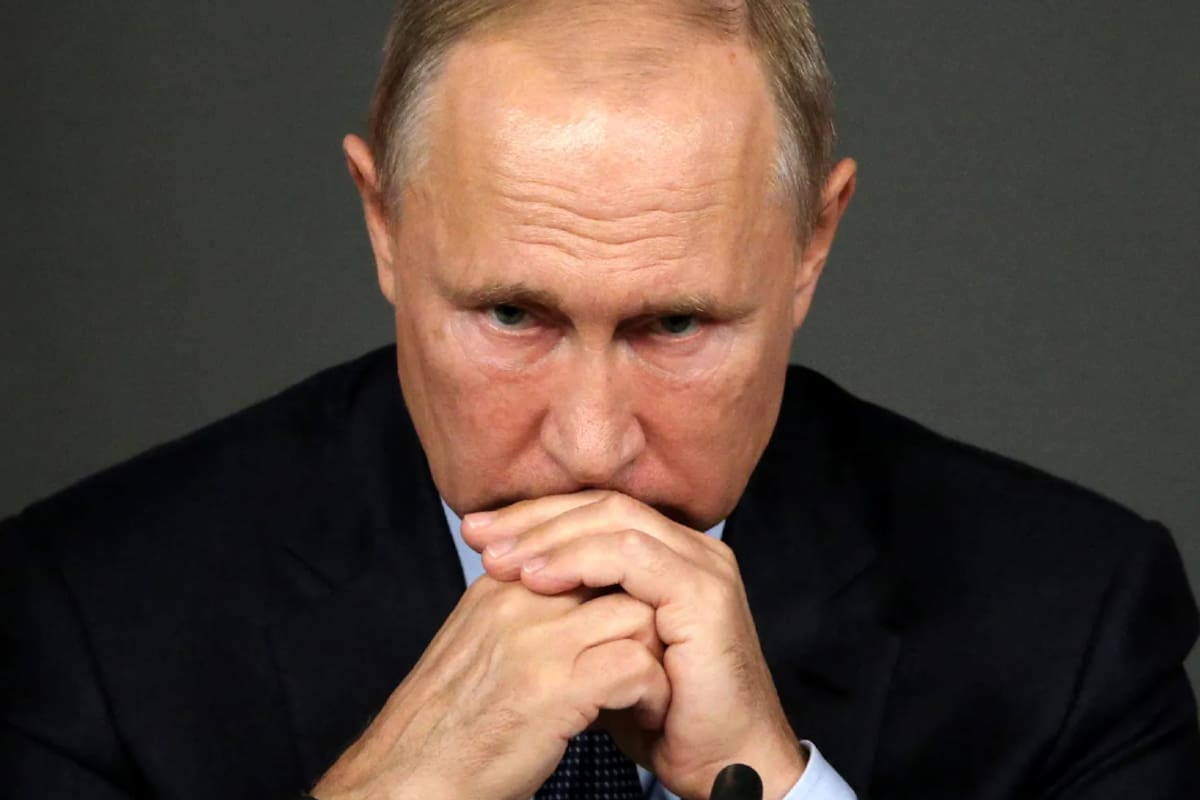 El presidente de Rusia, Vladimir Putin, intenta desmentir versiones sobre el deterioro de sus salud luego de que circulasen varias versiones que señalan que padece de cáncer, ceguera y le quedan tres años de vida