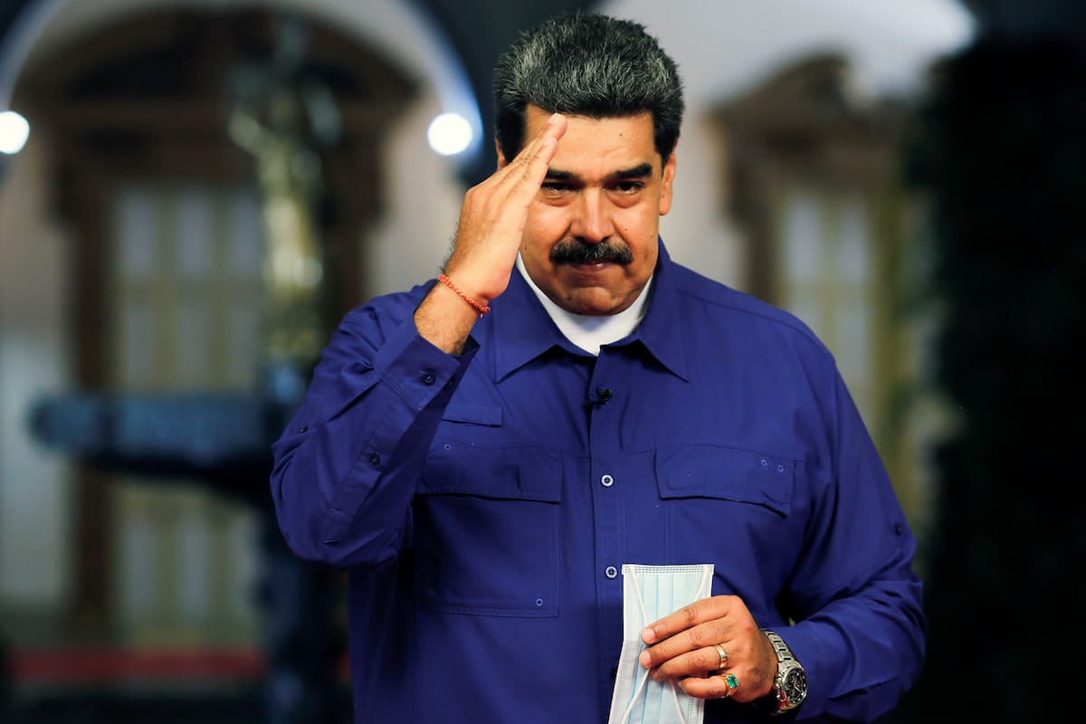 El presidente de Venezuela, Nicolás Maduro, da un discurso en el Palacio Presidencial de Miraflores, en Caracas, el 10 de octubre de 2020
