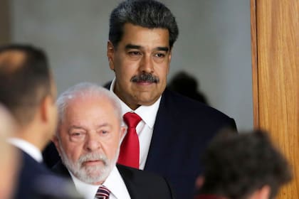 El presidente de Venezuela, Nicolás Maduro y el presidente de Brasil, Luiz Inácio Lula da Silva, en el palacio de Planalto en Brasilia, Brasil, el lunes 29 de mayo de 2023.