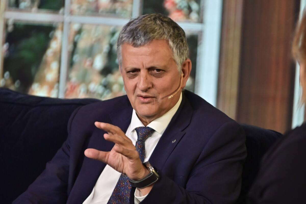 El presidente de YPF, Horacio Marín, defendió la política de precios de la compañía y dejó una frase que resonó en el sector: “Nos tienen que aplaudir de parados todos los consumidores”. (IEFA)