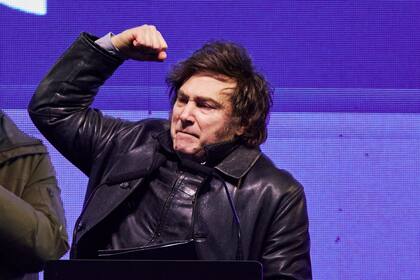 El Presidente defendió a su hermana Karina durante el cierre de campaña en Moreno