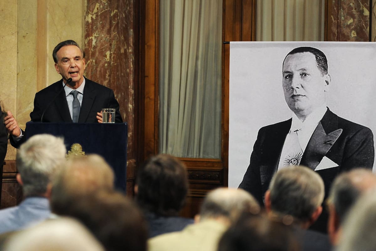 El presidente del Bloque Peronismo Federal en el Senado dijo que no cree que la puja política “se resuelva en las protestas callejeras” y que “el peronismo nunca fue de la izquierda porteña, del Partido Comunista ni del Partido Obrero”