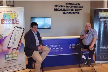 El presidente del Consejo Profesional de Ingeniería Agronómica (CPIA), Claudio González, y el secretario de Agricultura de la Nación, Fernando Vilella