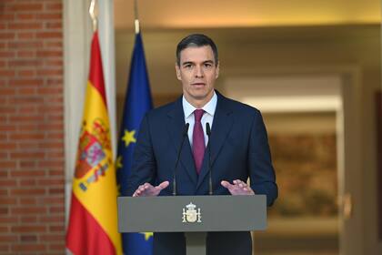 El presidente del Gobierno, Pedro Sánchez, comparece en el Complejo de la Moncloa, a 29 de abril de 2024, en Madrid