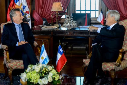 Macri viajó a Chile para la asunción de Piñera
