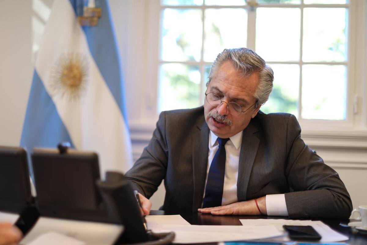El Presidente dijo que "la gente quiere una salida ordenada" del aislamiento contra el Covid-19; le contestó a los empresarios que cuestionaron el manejo de la economía