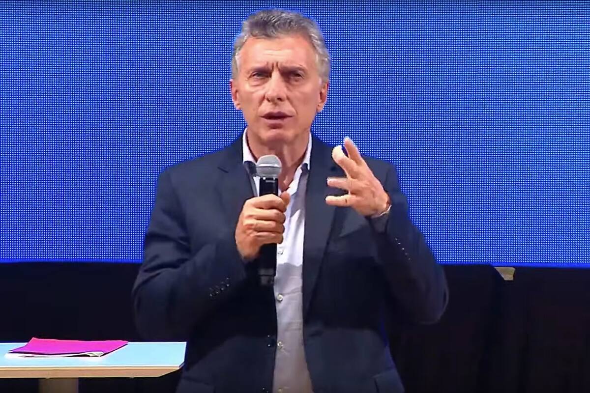 El Presidente dijo que tuvo "aciertos y desaciertos" a lo largo de su gestión