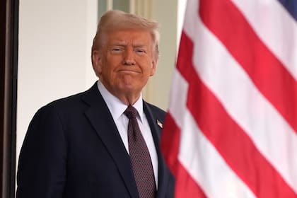 El presidente Donald Trump emitió una orden para decretar al inglés como idioma oficial de EE.UU.