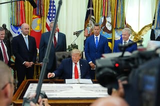 Trump anuncia remodelación de US$ 22.500 millones al Aeropuerto Internacional de Dulles de Washington