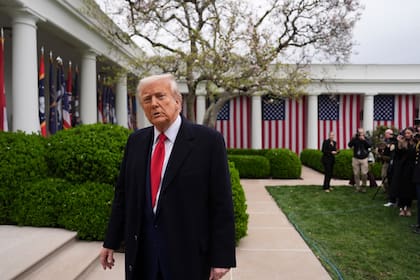 El presidente Donald Trump en la Rosaleda de la Casa Blanca, en Washington, el 2 de abril de 2025. (AP/Evan Vucci)
