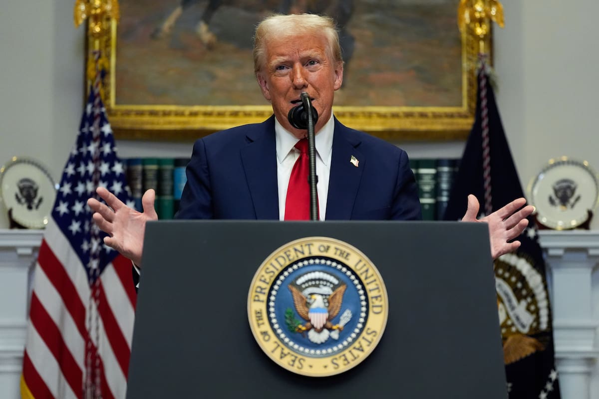 El presidente Donald Trump habla en el Salón Roosevelt de la Casa Blanca, el martes 21 de enero de 2025, en Washington