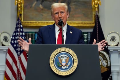 El presidente Donald Trump implementó una serie de acciones para dar mayor libertad al ICE y a la CBP para realizar operativos en todo el territorio nacional
