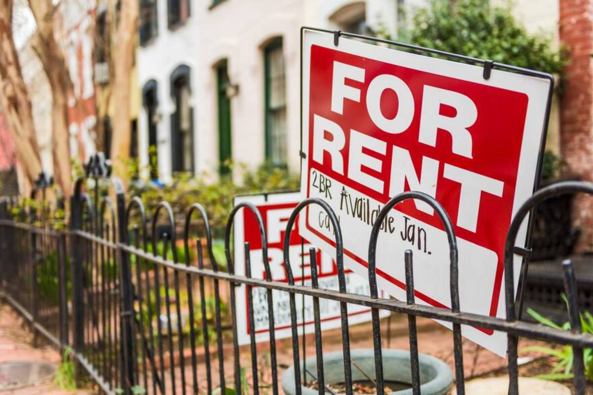 El presidente Donald Trump presentó su proyecto de presupuesto con recortes para programas de vivienda y asistencia social