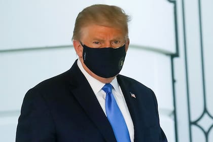 El presidente Donald Trump se pasó seis meses ninguneando la pandemia