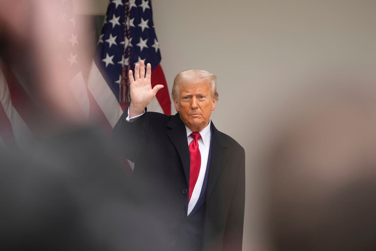 El presidente Donald Trump tras anunciar nuevos aranceles en la Casa Blanca en Washington