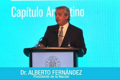 El Presidente, durante su exposición en el encuentro organizado por Cicyp
