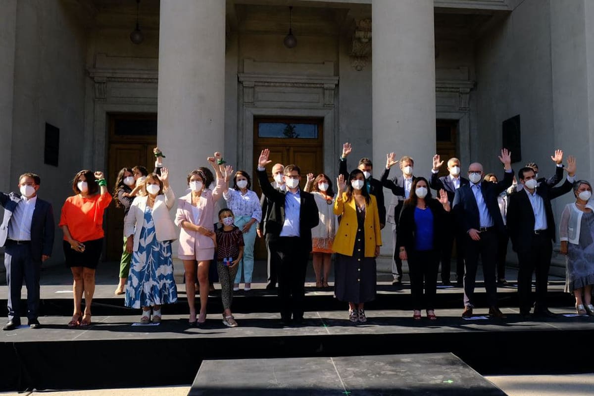 El Presidente Electo de Chile, Boric, presentó a su nuevo Gabinete.