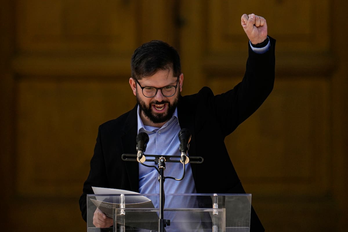 El presidente electo de Chile, Gabriel Boric, al anunciar los nombramientos de su gabinete en Santiago, Chile.
