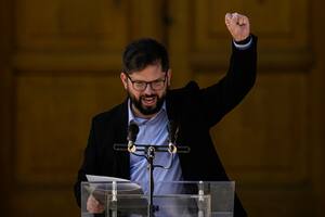 El presidente electo de Chile, Gabriel Boric, al anunciar los nombramientos de su gabinete en Santiago, Chile.