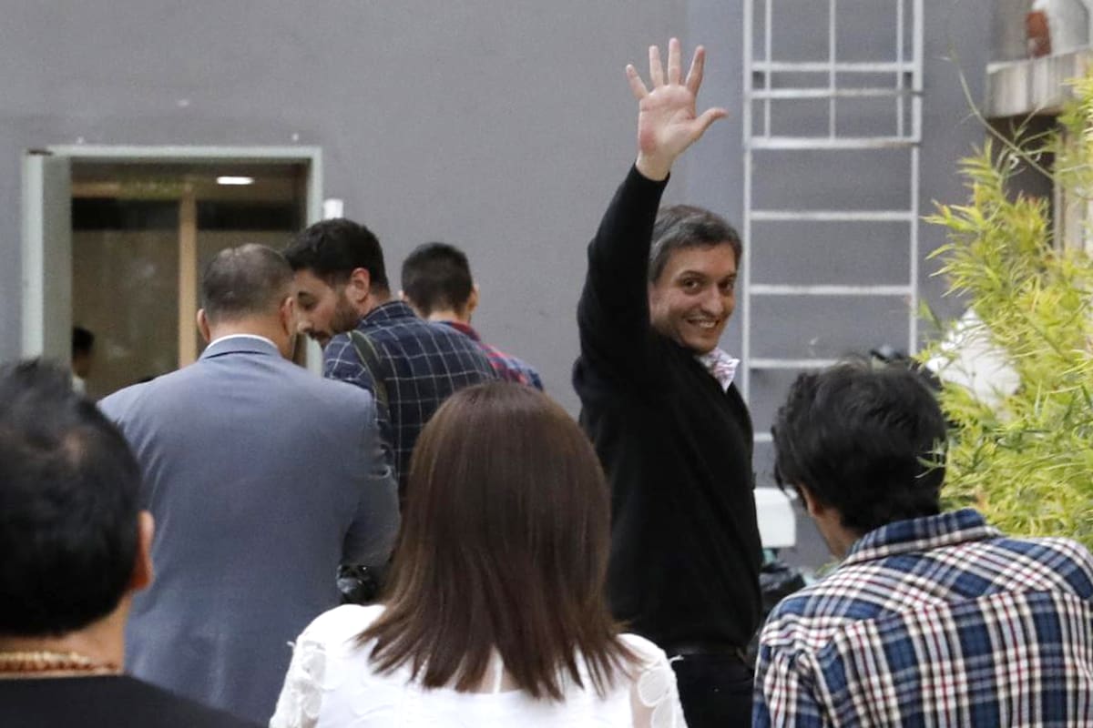 El presidente electo fue a la Cámara de Diputados para brindar su respaldo al nuevo jefe de la bancada peronista