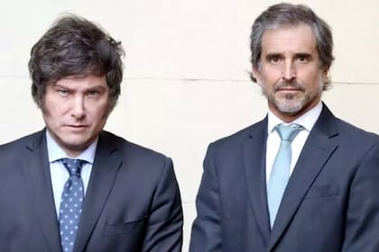 El presidente electo Javier Milei junto al también diputado electo por La Libertad Avanza (LLA), Alberto "Bertie" Benegas Lynch