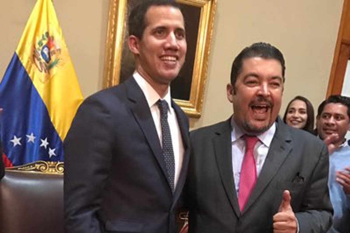 El presidente encargado de Venezuela denunció lo ocurrido por Twitter