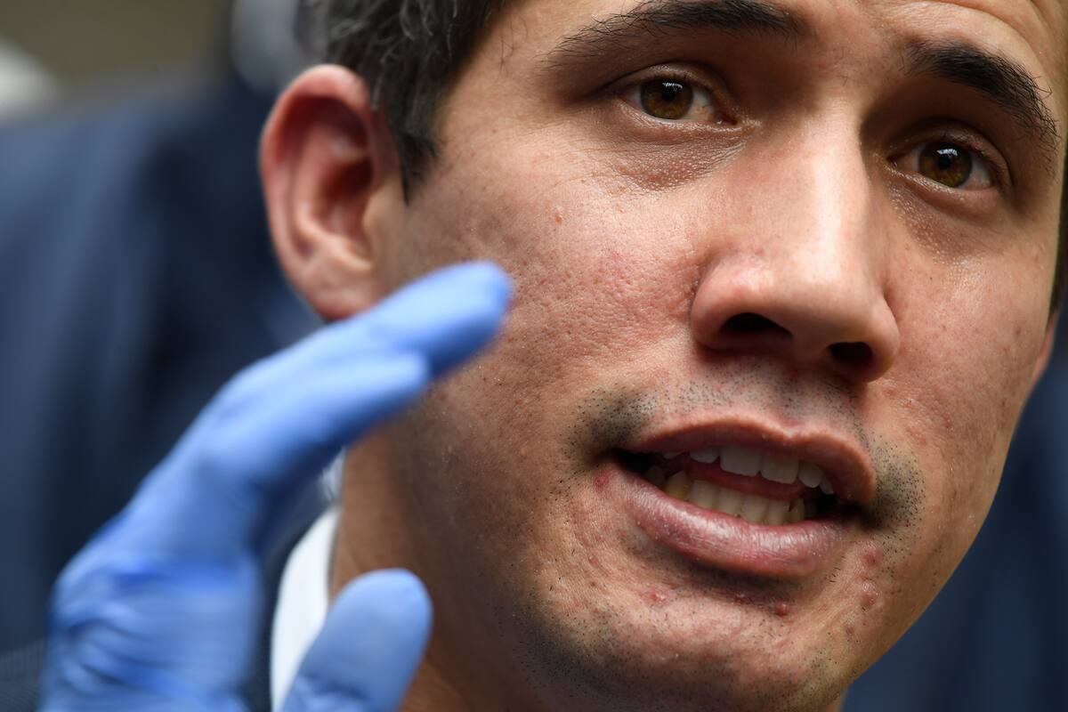 El presidente encargado Juan Guaidó