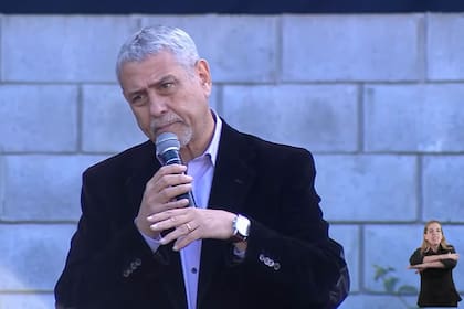 El presidente entrega el Crédito Casa Propia N° 60.000 junto al ministro Jorge Ferraresi