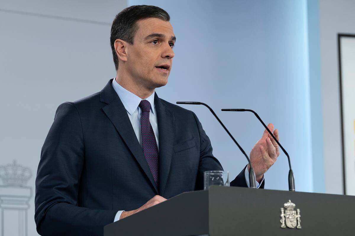 El presidente español, Pedro Sánchez, presentó un plan de desconfinamiento que comenzará el 11 de mayo