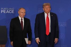 El presidente estadounidense había anunciado que se reuniría con su homólogo ruso en Budapest