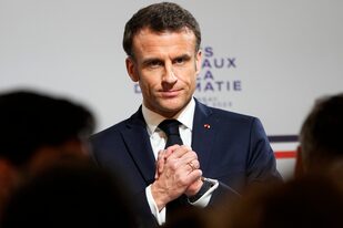 El presidente francés, Emmanuel Macron, pronuncia su discurso durante la Mesa Redonda Nacional sobre Diplomacia en el Ministerio de Asuntos Exteriores en París, el jueves 16 de marzo de 2023.