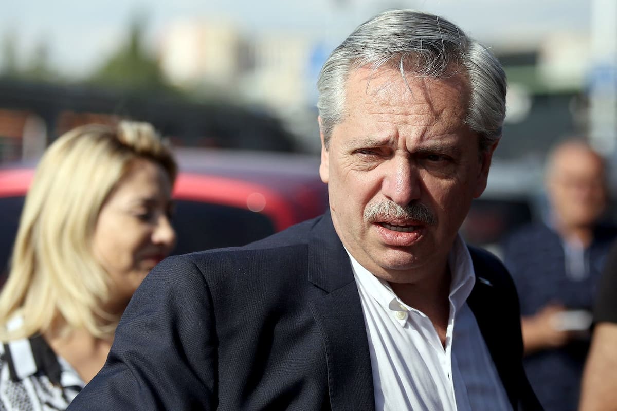 El Presidente iba a encabezar la primera reunión del "gabinete federal" en la costa argentina
