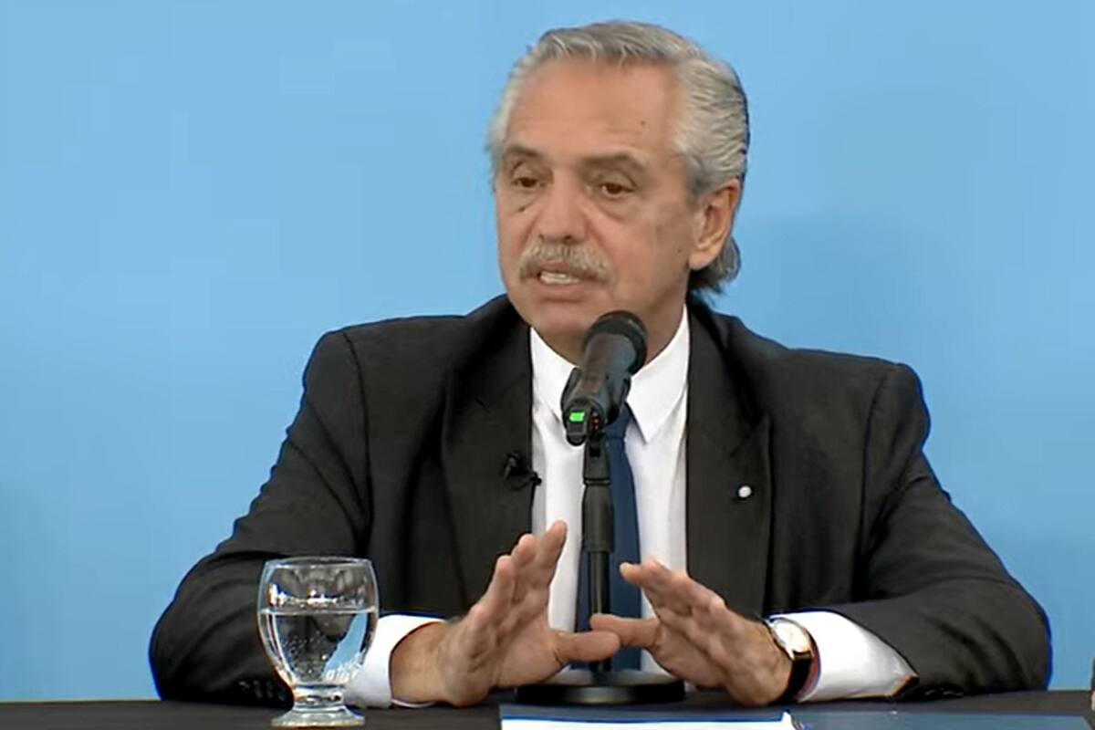 El presidente inaugura el edificio de la Escuela Secundaria Nº 82 en Basail, Chaco