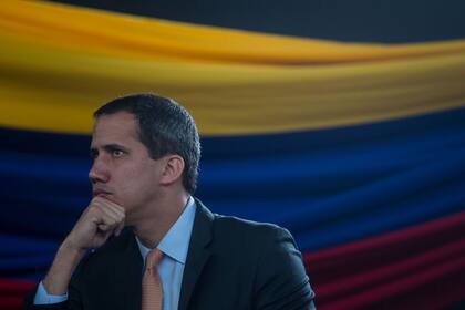 El presidente interino viajó a Colombia para denunciar los vínculos entre el gobierno de Maduro y Hezbollah; luego partirá a Europa, donde se reunirá con varios líderes