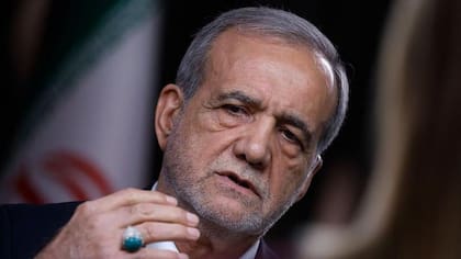 El presidente iraní, Masoud Pezeshkian, dirigirá el periodo de transición.