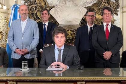 El presidente Javier Milei anunció el DNU de desregulación de la economía en un mensaje emitido en cadena nacional